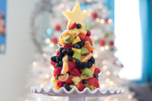 tasty-kitchen-blog-fruit-christmas-tree-00